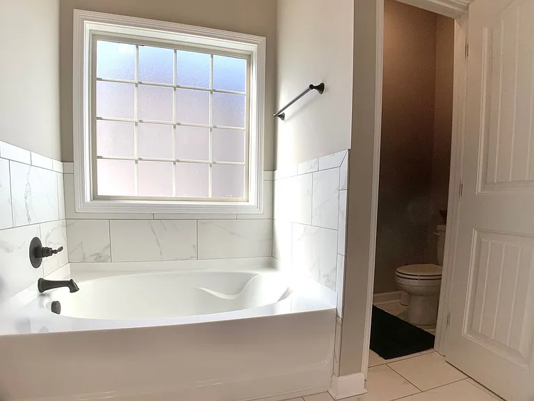 214 Penelope Ln — Photo 23