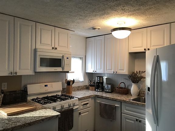 2nd image of 2363 Wrenwood St SW