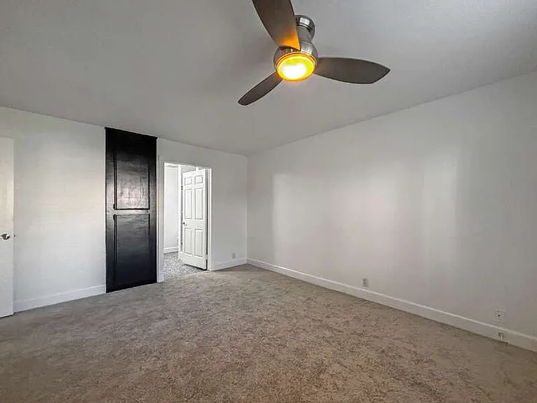 7422 Seastar Dr #4 — Photo 9