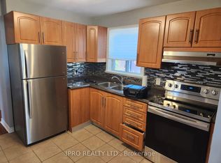 115 Darlingside Dr, Toronto, ON M1E 3P4