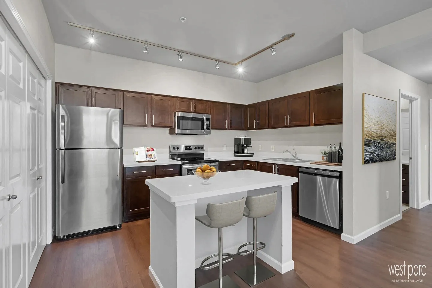 West Parc — Photo 4
