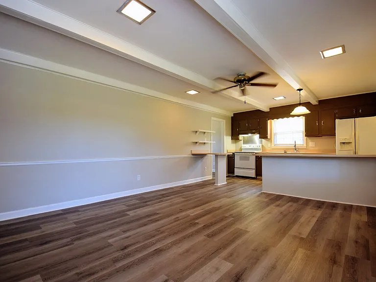 1509 Paisley Ave — Photo 14