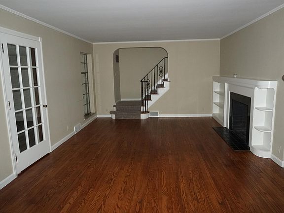 5th image of 3249 Rocky River Dr