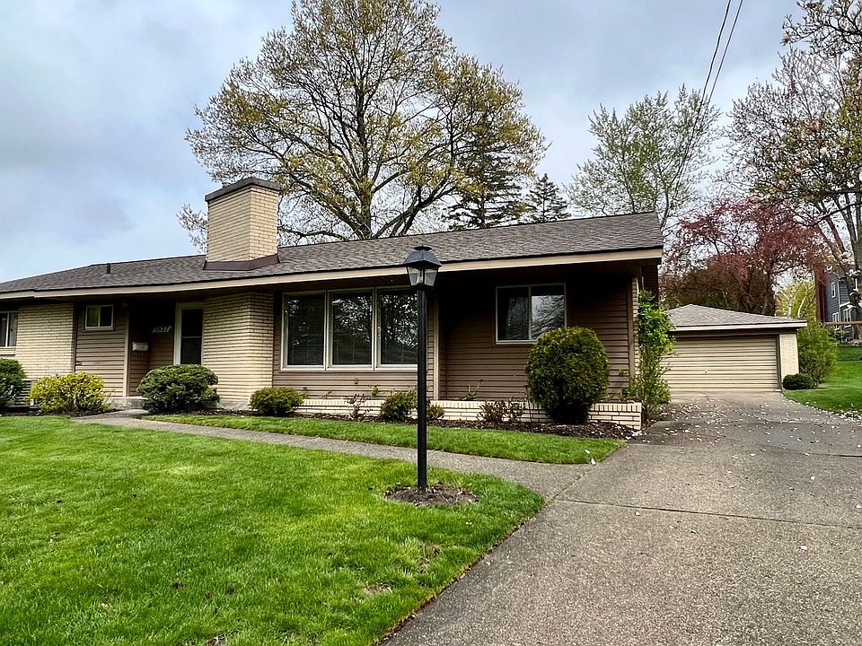 1st image of 1837 Onaway Dr SE