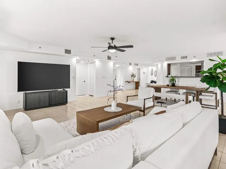 7201 Promenade Dr E #302 — Photo 9