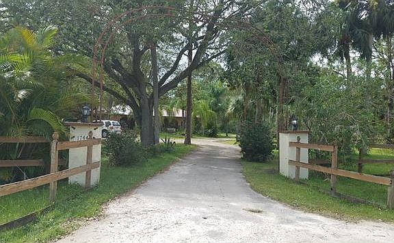2nd image of 17441 Shelby Ln