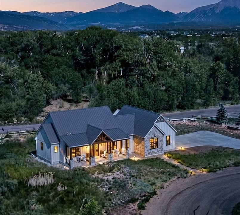 1st image of 1101 E Ouray Avenue LOT 1