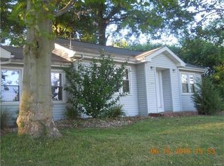 809 W Main St, Alhambra, IL 62001