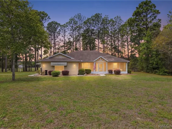 7214 N Heather Dr, Citrus Springs, FL 34433