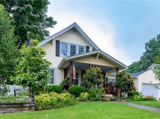 910 Olive Ave SW, Lenoir, NC 28645