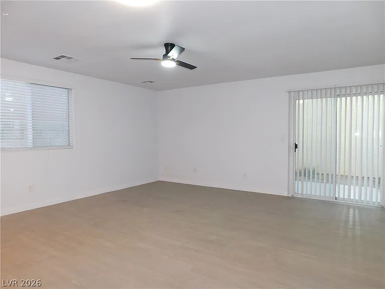 7859 Treasure Ship Ave — Photo 4
