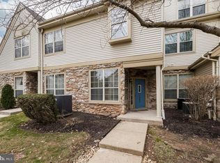 1307 Foxmeadow Dr, Royersford, PA 19468