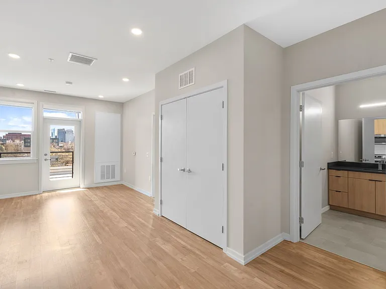 The Keystone Apartments — Photo 103