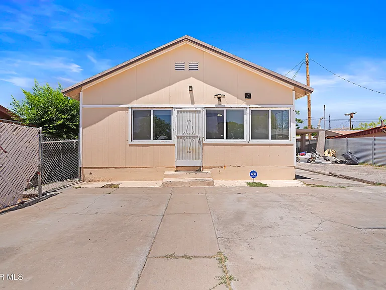 209 N Seville Dr #A — Photo 6