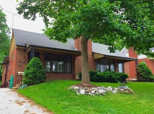 1126 Terrace Dr, Saint Louis, MO 63117