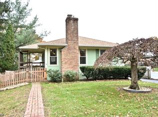 12 High St, Lebanon, NJ 08833