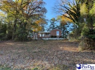 106 Huckleberry Dr, Cheraw, SC 29520