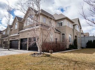 2418 Wasaga Dr, Oakville, ON L6H 0B8