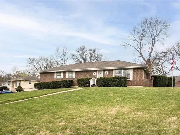 8300 Northern St, Raytown, MO 64138