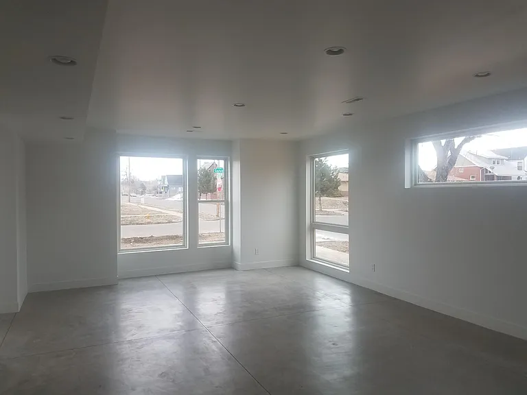 3701 N Gaylord St — Photo 2