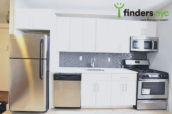 Rented by Clove Realty LLC | media 21