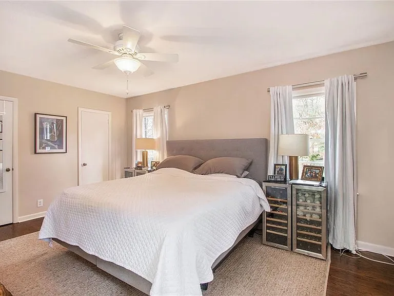 3873 Land O Lakes Dr NE — Photo 24