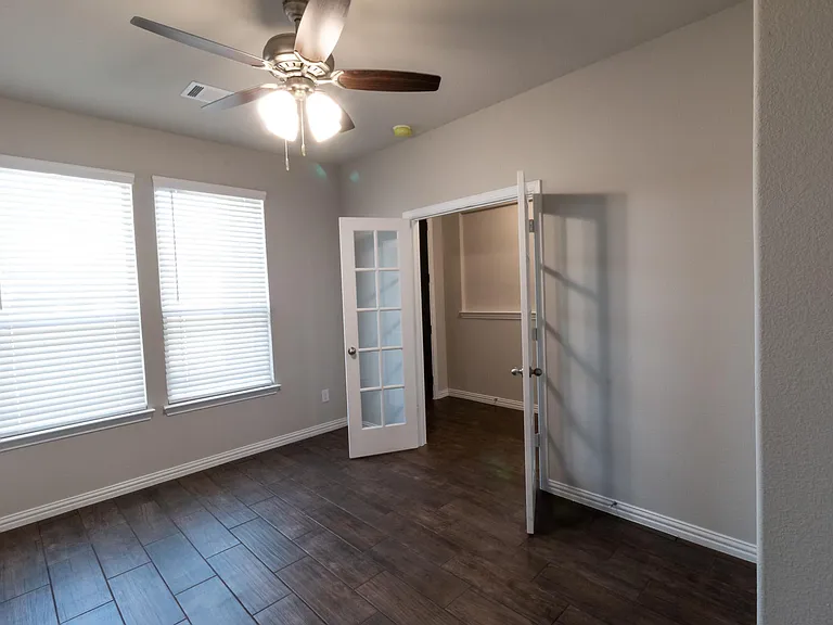 507 Reatta Dr — Photo 6