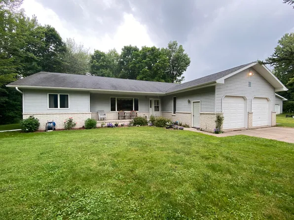 3270 S Baker Side Rd, Sault Sainte Marie, MI 49783