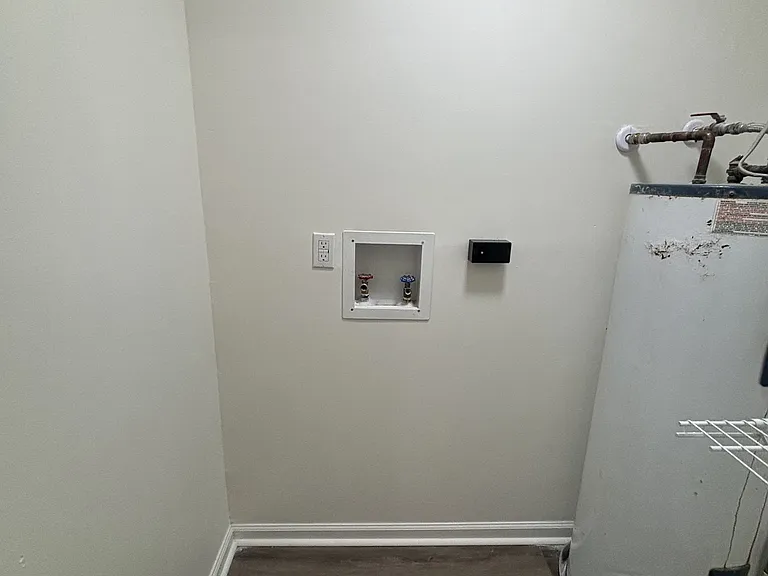 2535 Martin Cir — Photo 9