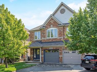 3896 Skyview St, Mississauga, ON L5M 8A4