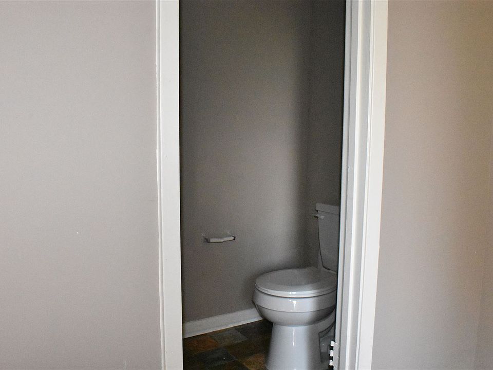 Corinth Street pics (6)