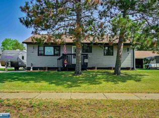 17 Cherry Cir, Babbitt, MN 55706