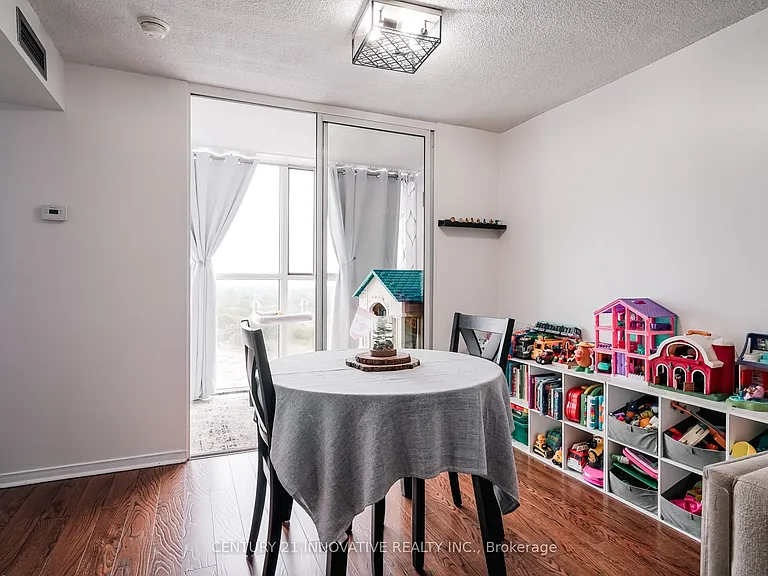 330 McCowan Rd #1702 — Photo 15