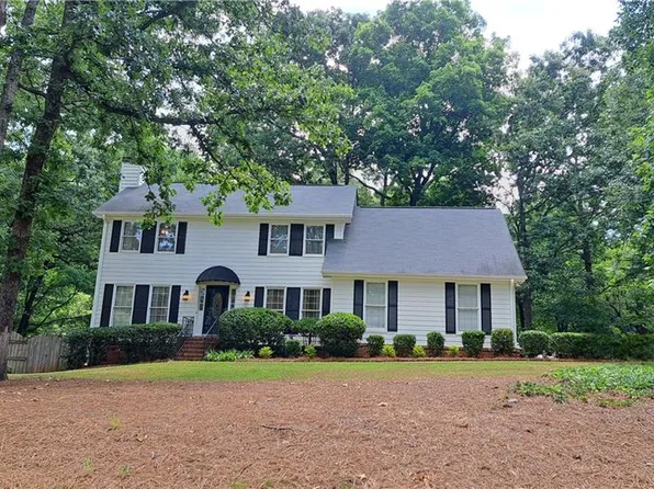 110 Acorn Dr, McDonough, GA 30253