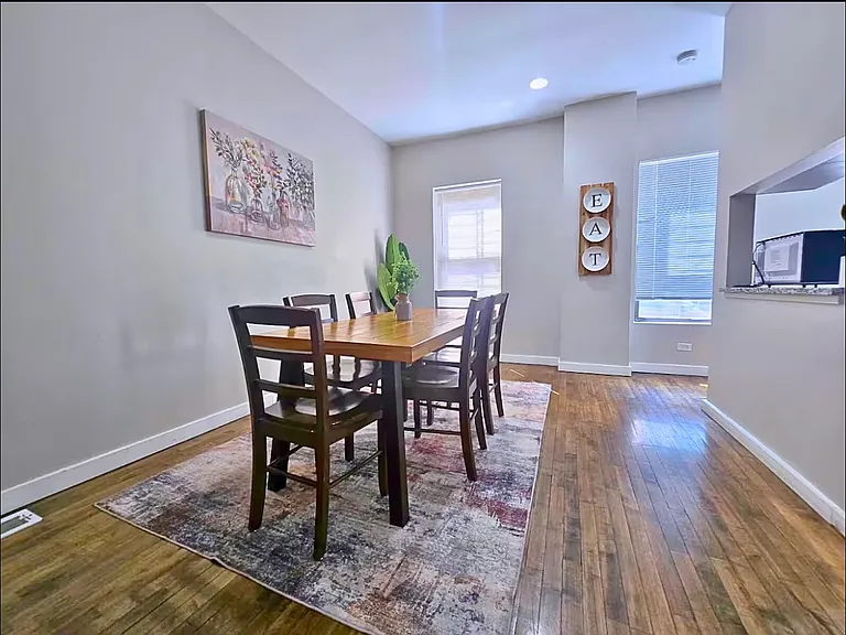 610 N May St #CH — Photo 24
