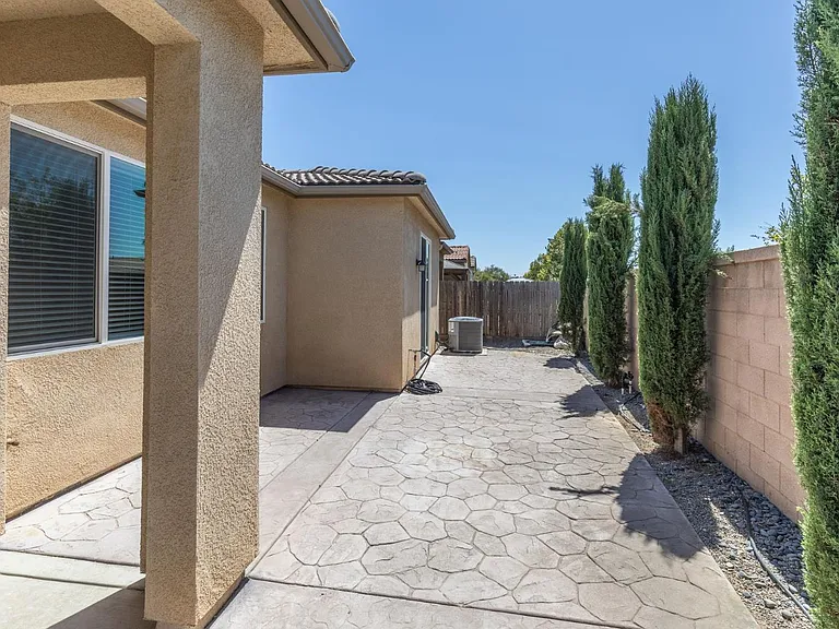 3720 Griffith Ave — Photo 47