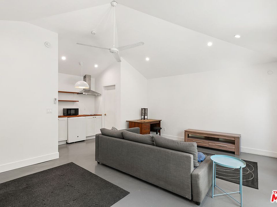 1st image of 8022 Regis Way