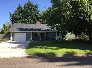 1023 Rio Glen Dr, Eugene, OR 97401