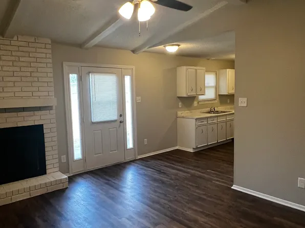 812 Nicole Dr, N Little Rock, AR 72118