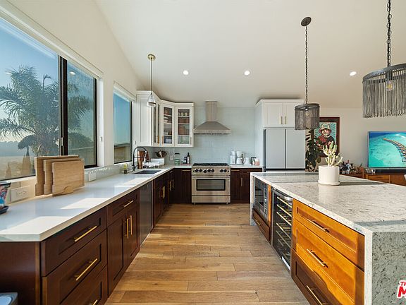 5th image of 3469 Glenalbyn Dr