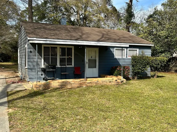 712 Courtland Ave, Fort Valley, GA 31030