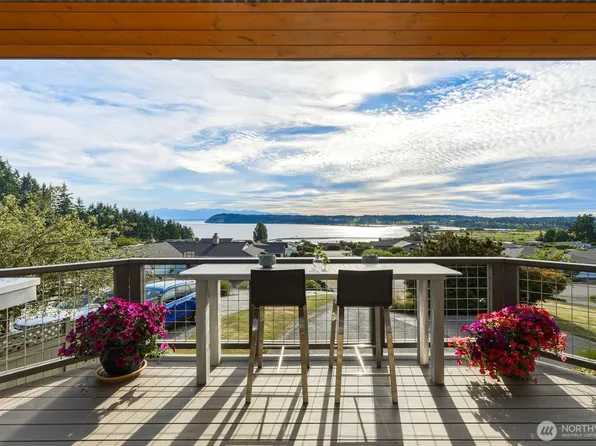 6179 Blue Haven Way, Clinton, WA 98236