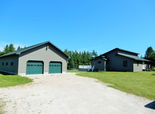 5560 River Rd, Manistique, MI 49854