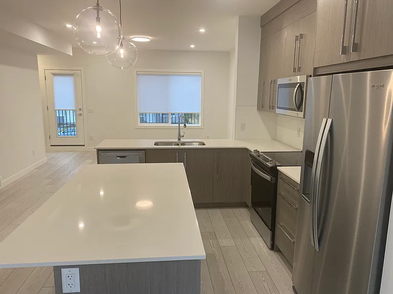 280 Chelsea Rd — Photo 9