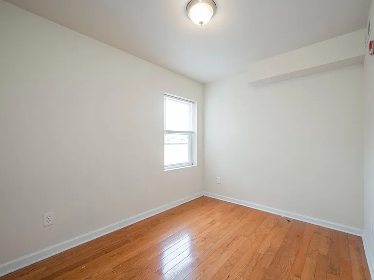 1519-21 N 16th St #34 — Photo 28