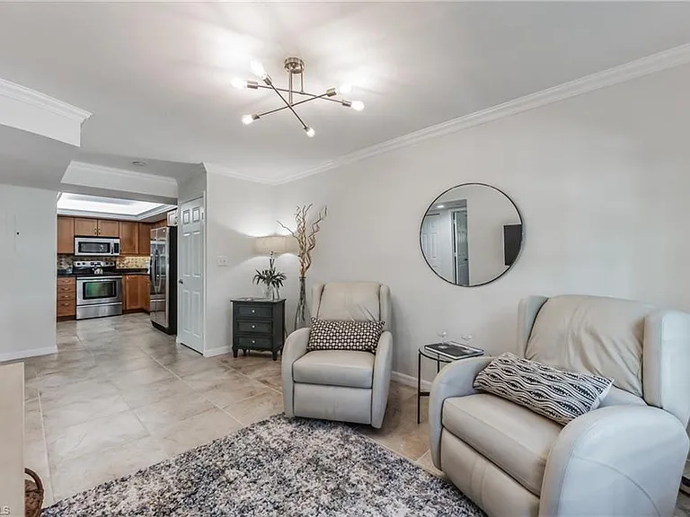 5633 Turtle Bay Dr #37 — Photo 10