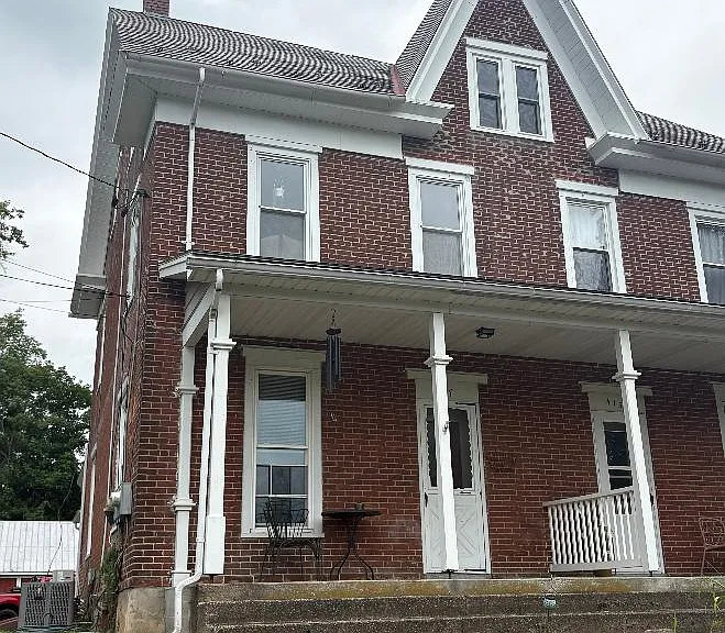 Easton Rd — Photo 1