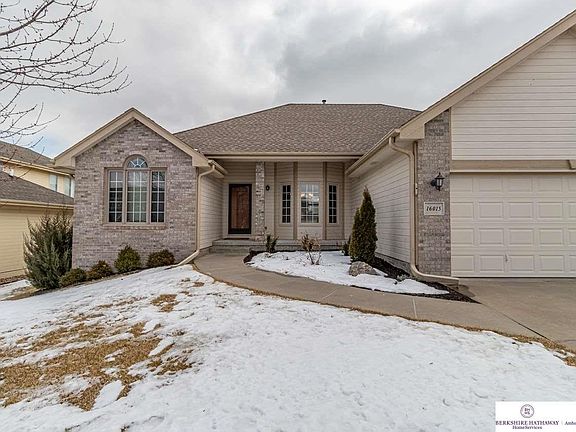 2nd image of 16015 Vernon Ave