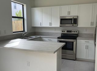 21447 NE 2nd Pl, Miami, FL 33179