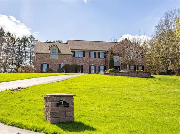 5 Ponds Edge Way, Pittsford, NY 14534